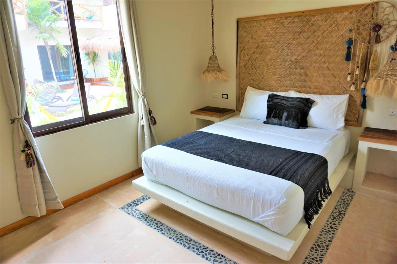 La Puerta Azul Beachfront - Adults Only Isla Holbox Exterior photo